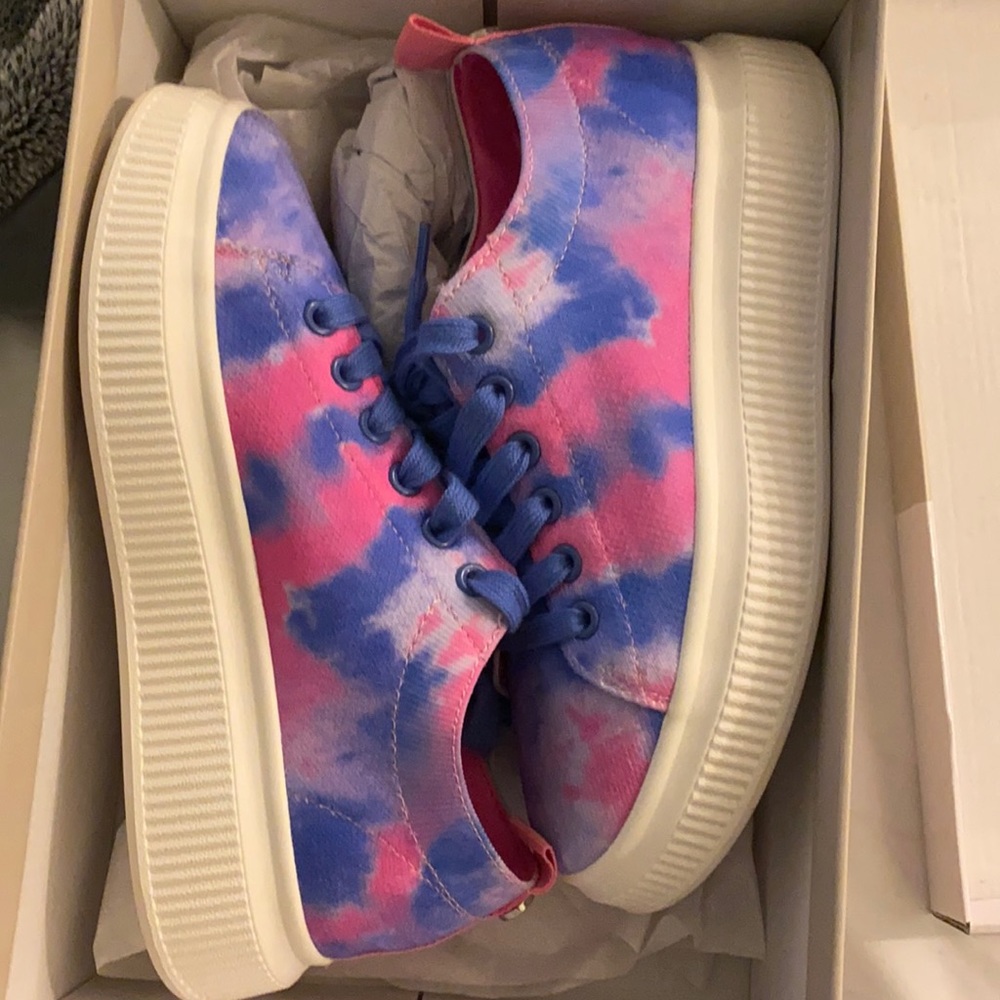 Tie dye platform sneakers
